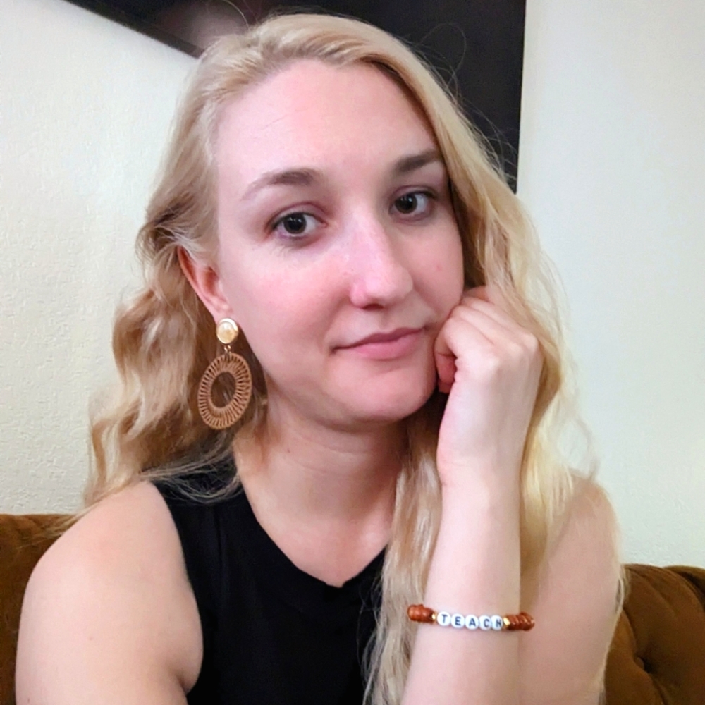 Meet your Posher, Christina